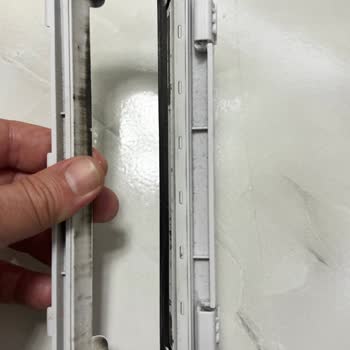 Alt Kapak Kırılması Garanti Dışı Sayıldı Ve Yarı Fiyatına Satıldı