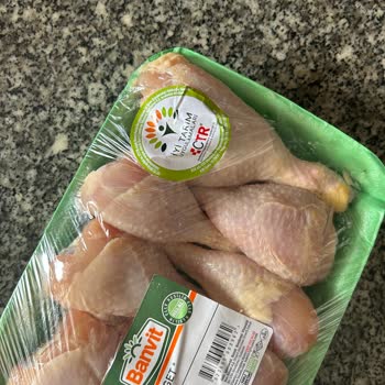 Bozuk Tavuk Ürünü İçin Koşulsuz İade Ve Belirli Teslimat Saati Talebi