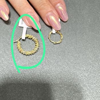 Atasay Küpesi Zinciri Kısa Sürede Koptu, Değişim İsteği Reddedildi