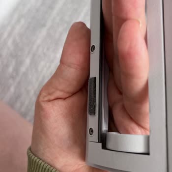 Servis Sonrası Robot Süpürge Kirli Ve İstasyon Kağıt Parçası Eksik Şekilde Teslim Edildi