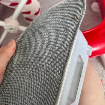 Servis Sonrası Robot Süpürge Kirli Ve İstasyon Kağıt Parçası Eksik Şekilde Teslim Edildi