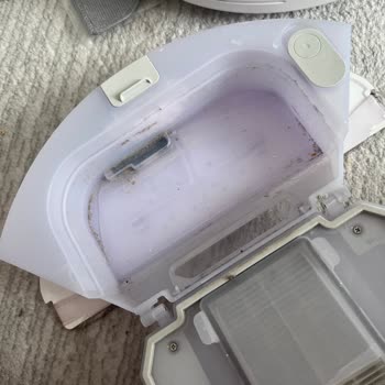 Servis Sonrası Robot Süpürge Kirli Ve İstasyon Kağıt Parçası Eksik Şekilde Teslim Edildi