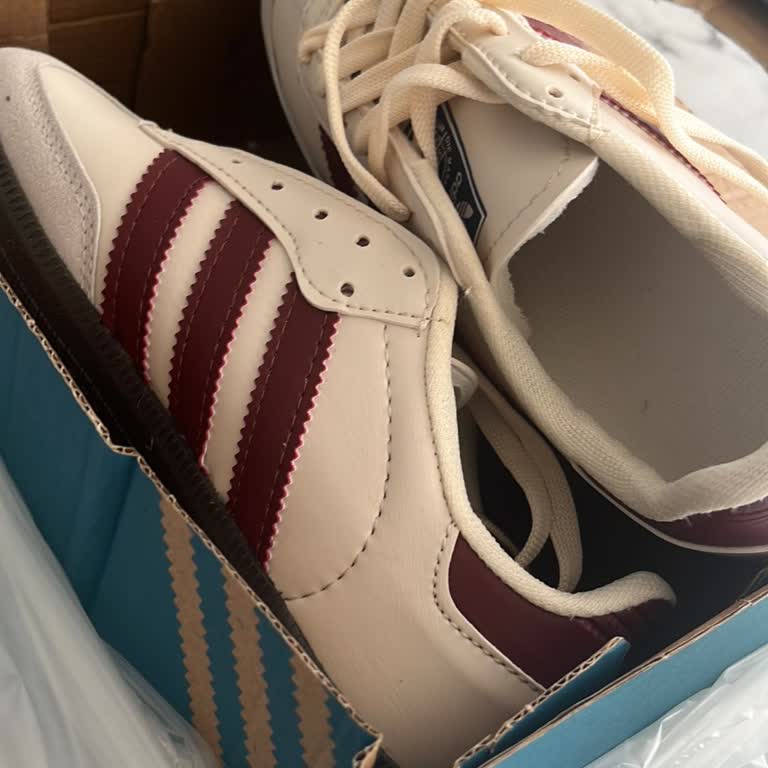 Beden Ve Renk Farklılığına Rağmen İletişimsiz İade Talebi