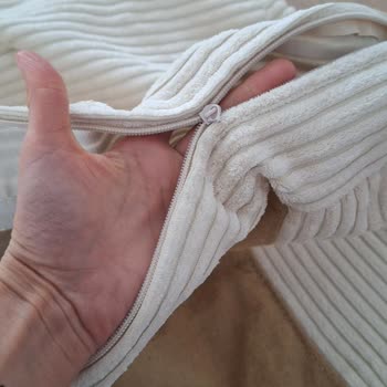 Sünger Çökmesi Ve Fermuar Patlaması Nedeniyle Kalitesiz Köşe Koltuğu İçin Ücret İadesi Talebi