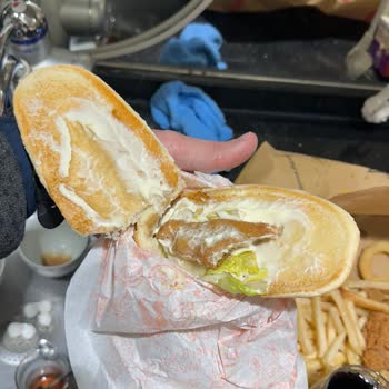 Tek İletişim Numarası Olmaması Nedeniyle Popeyes Ve Yemeksepeti’nden Mağduriyet