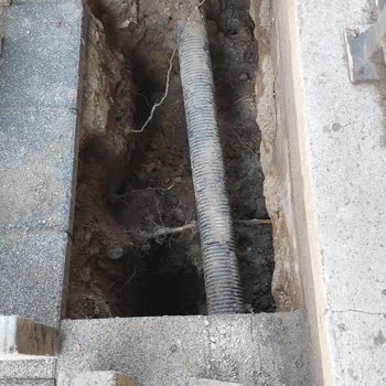Kadıköy Belediyesi'nden Canan Sokak'taki Çökmüş Kaldırımın Acil Onarımı Talebi