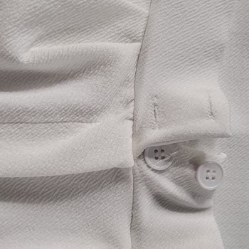 Kapıda Nakit Ödeme İle Aldığım Pantolon Görseldekiyle Uyuşmadı Ve Satıcı İade Talebimi Engelledi