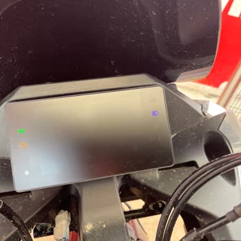 Yeni CFMOTO 250 SR Motosiklette Gösterge Ekranı Çalışmıyor Garanti Dışı Yardım Reddedildi