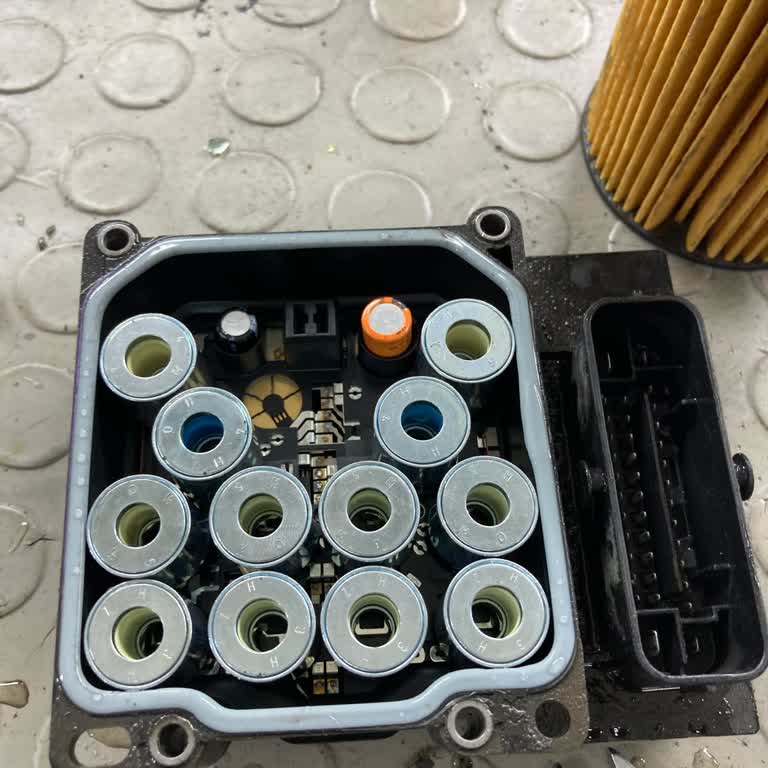 Beyinci Ak Elektronik Aşırı Fiyatlandırma Ve Çifte İşçilik