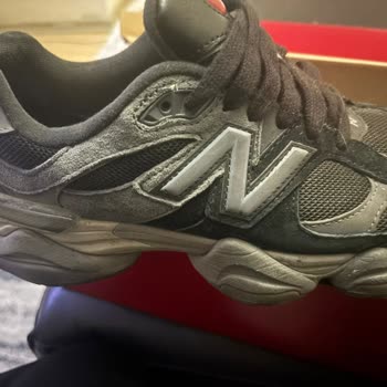 New Balance Ayakkabıda İç Astar Yırtılması Ve Değişim Reddi