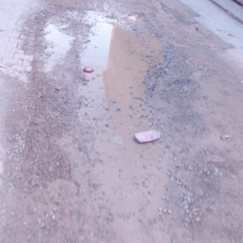 Yarım Bırakılan Yol Çalışması Gülpınar Mahallesinde Çamur, Çukur Ve Güvenlik Sorunları Yaratıyor