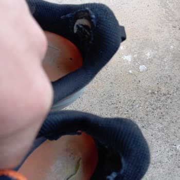 Garanti Sürecinde Yardımsızlık Ve Yırtılan Ayakkabı Nedeniyle Değişim Ya Da İade Talebi