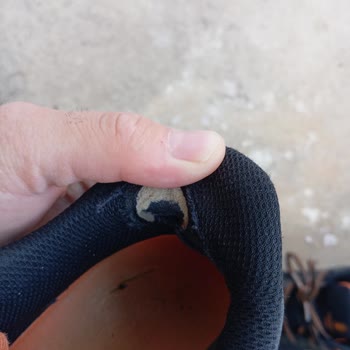 Garanti Sürecinde Yardımsızlık Ve Yırtılan Ayakkabı Nedeniyle Değişim Ya Da İade Talebi