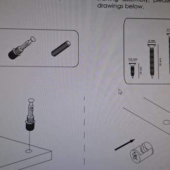 Vivense Bodrum Mağazasından Gelen Konsolda Eksik Vida Ve Ahşap Parçalar