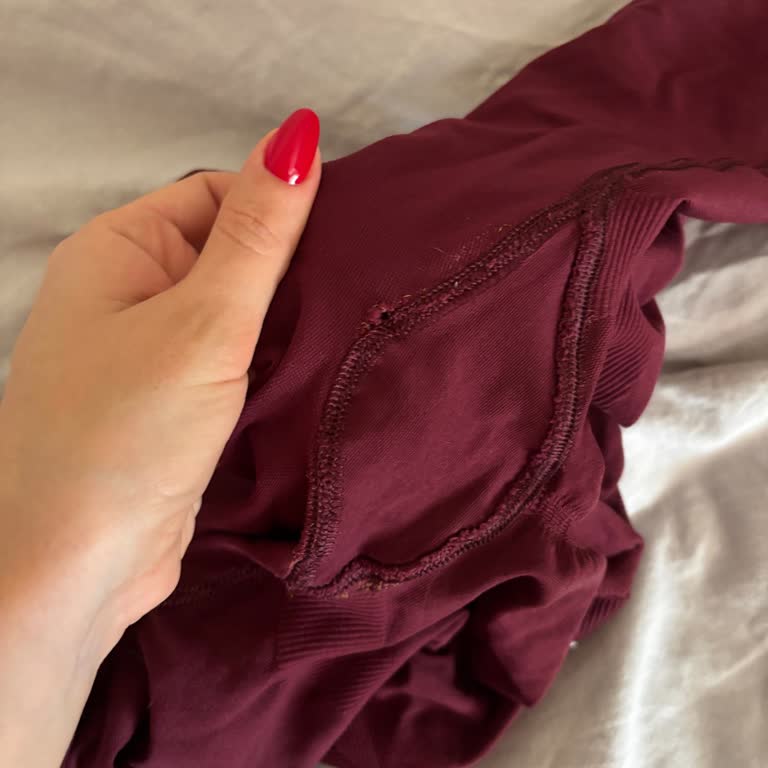 Mallas Vitany con corte ajustado y material defectuoso genera decepción