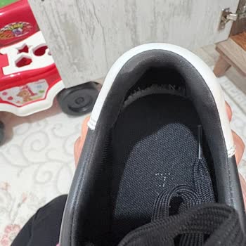 Marmara Forum In Street Mağazasında Ayakkabının Kısa Sürede Yırtılması Ve Şikayetimin Reddedilmesi