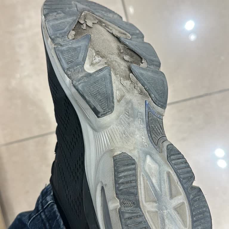 Skechers Ayakkabımda Üretim Hatası, Garanti Reddi