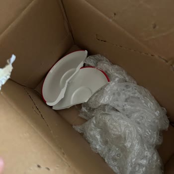 Trendyol Express Tam Gönderdiğim Fincan Takımı Yalnızca Kırık Parçayla Geri Döndü