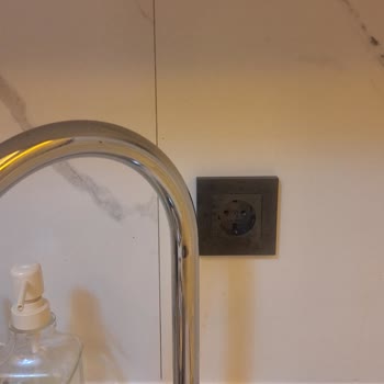 Gümüş İnşaat (İzmir)'tan Aldığım Dairede Eksik Priz, Ses Yalıtımsızlığı ve Su Sızıntısı