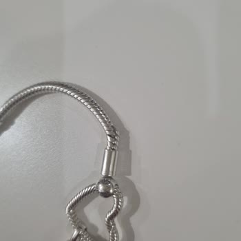 Kısa Sürede Kırılan Pandora Bileklik: Mağaza Kullanıcı Hatası Dedi