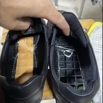 Dockers Ayakkabısındaki Üretim Hatası Ve Çiftler Arasındaki Belirgin Fark