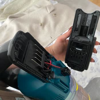 Şarj Alanı Kırılan Philips 7000 Dikey Süpürge İçin Garanti Talebi