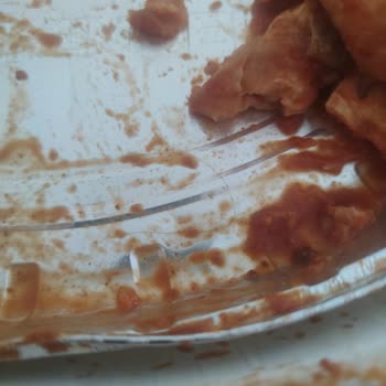 Hijyen Ve Kalite Sorunları Nedeniyle Yemeği Tüketemedim Ve Ücret İadesi Talep Ediyorum