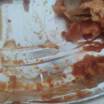 Hijyen Ve Kalite Sorunları Nedeniyle Yemeği Tüketemedim Ve Ücret İadesi Talep Ediyorum