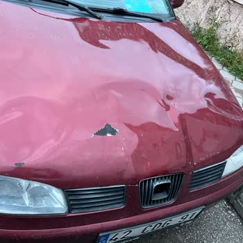 Tüvtürk Çankırı’da Kaputun Açık Bırakılması Nedeniyle Araç Hasarı Ve Güvenlik Riski