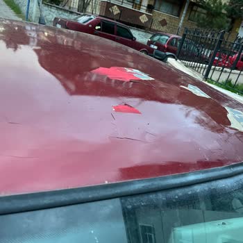 Tüvtürk Çankırı’da Kaputun Açık Bırakılması Nedeniyle Araç Hasarı Ve Güvenlik Riski