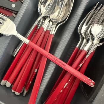 Mikasa Moor Çatal Bıçak Kaşık Setinde Kabuk Kabuk Soyulma Ve Çözüm Talebi