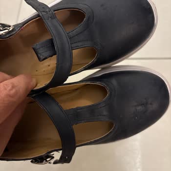 Beymen'den Aldığım Kız Çocuk Sneaker Ayakkabısının Derisi Hızla Sökülüyor