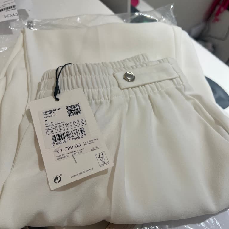 Kapasite Şubesinde Beyaz Pantolon Değişim Talebim Reddedildi