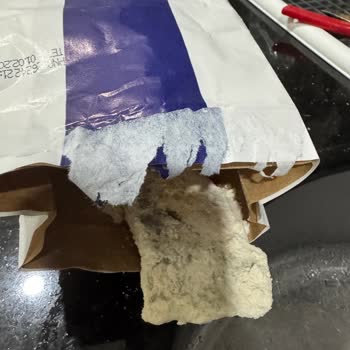 Sinangil Un Paketi Küflenmiş Ve Sertleşmiş Hijyen Sorunu