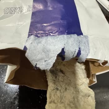 Sinangil Un Paketi Küflenmiş Ve Sertleşmiş Hijyen Sorunu