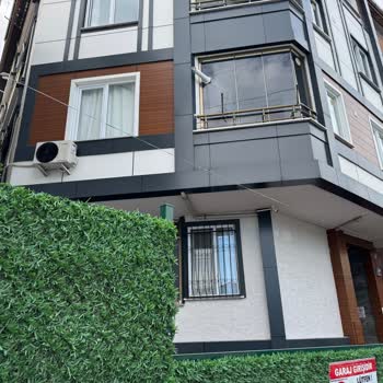 İzinsiz İnternet Kutusu Montajı Ve Bina Dış Cephe Hasarı