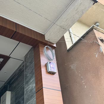 İzinsiz İnternet Kutusu Montajı Ve Bina Dış Cephe Hasarı