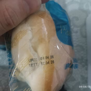 Pane Stella Yarın Tarihli Etiketli Ekmeklerde Güven Ve Sağlık Endişesi