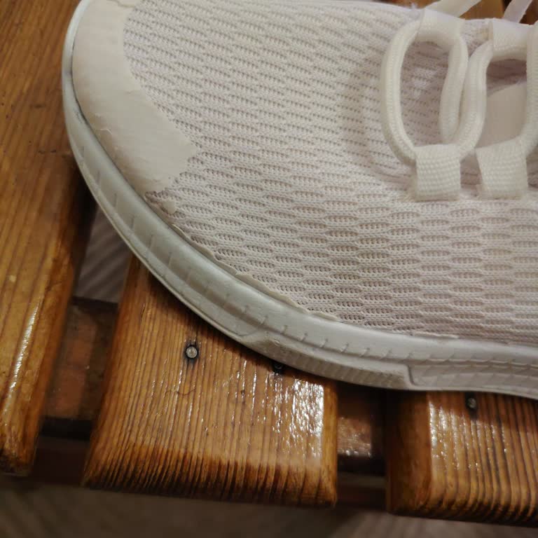 Deforme Olan Ayakkabı İçin Yanıtsız İade Ve Değişim Talebi