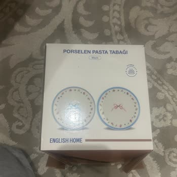 Kırık Tabaklar Ve Yetersiz Paketleme Nedeniyle Hızlı Değişim Talebi