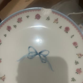 Kırık Tabaklar Ve Yetersiz Paketleme Nedeniyle Hızlı Değişim Talebi