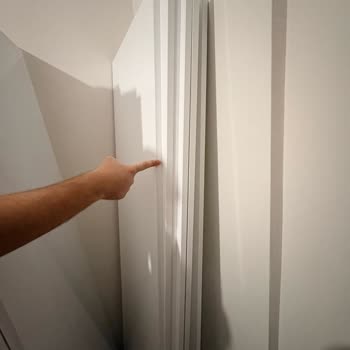 Garajhome'dan Eksik Parçalı Gardırop Ve Uzun Süreli Oyalama