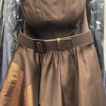 Kusurlu Abiye Elbise Göğüs Cupu Düşürerek Özel Günümü Mahvetti, İade Talebim