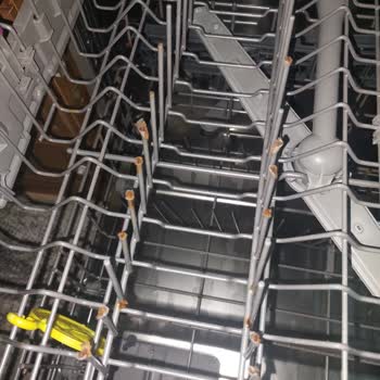 Arçelik 6384 Model Bulaşık Makinesinde Sepet Paslanması Ve Ücretsiz Değişim Talebi