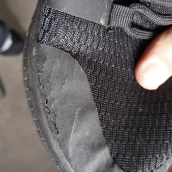 Slazenger Ayakkabısının Üç Gün İçinde Çatlaması Ve Değişim Talebi