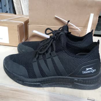 Slazenger Ayakkabısının Üç Gün İçinde Çatlaması Ve Değişim Talebi