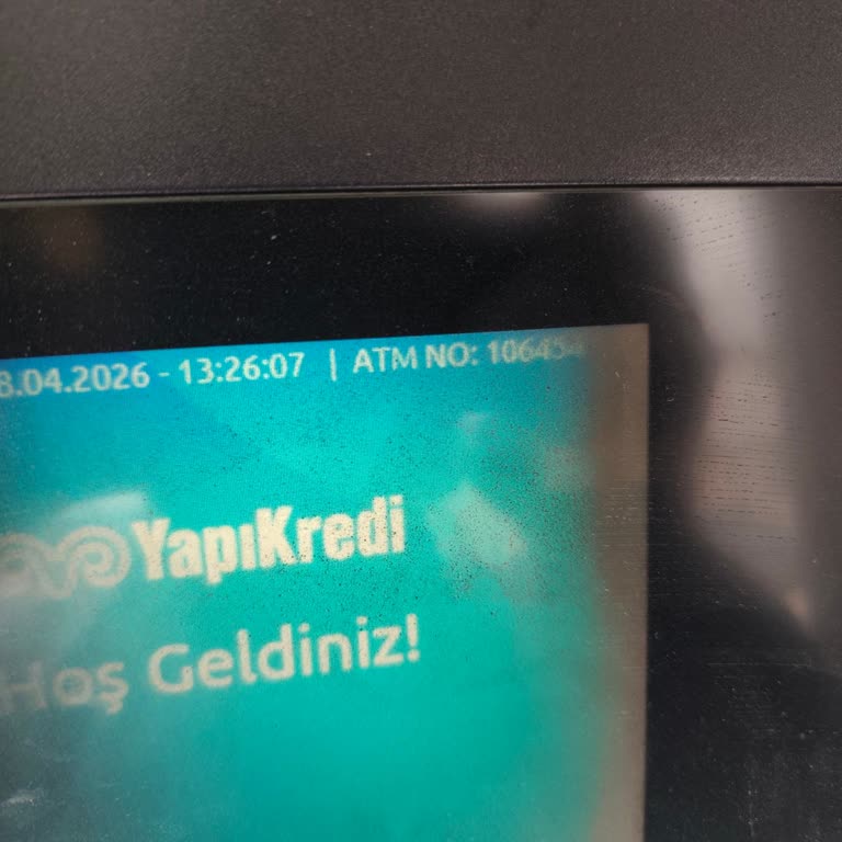 Yapı Kredi ATM'sinde 11.000 TL Para Alıkonuldu
