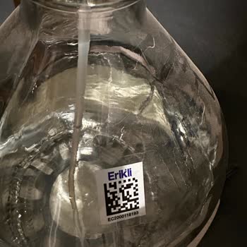 Erikli Cam Damacana Suyunda Kireç Birikmesi Ve Güven Sorunu