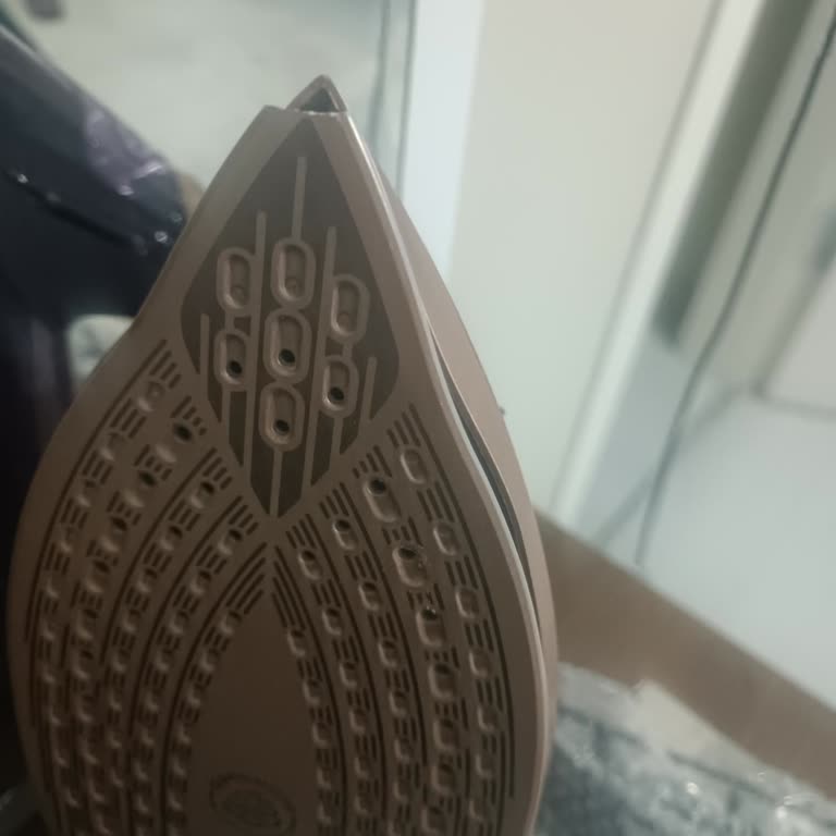 Yüksek Fiyatlı Philips Ütüsünün Ucu Kırıldı, Garanti Kapsamına Alınmadı