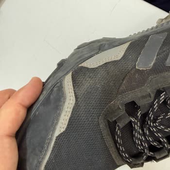Adidas Ayakkabılarında Kalitesiz Ürün Ve Müşteri Hizmetleri Sorunu
